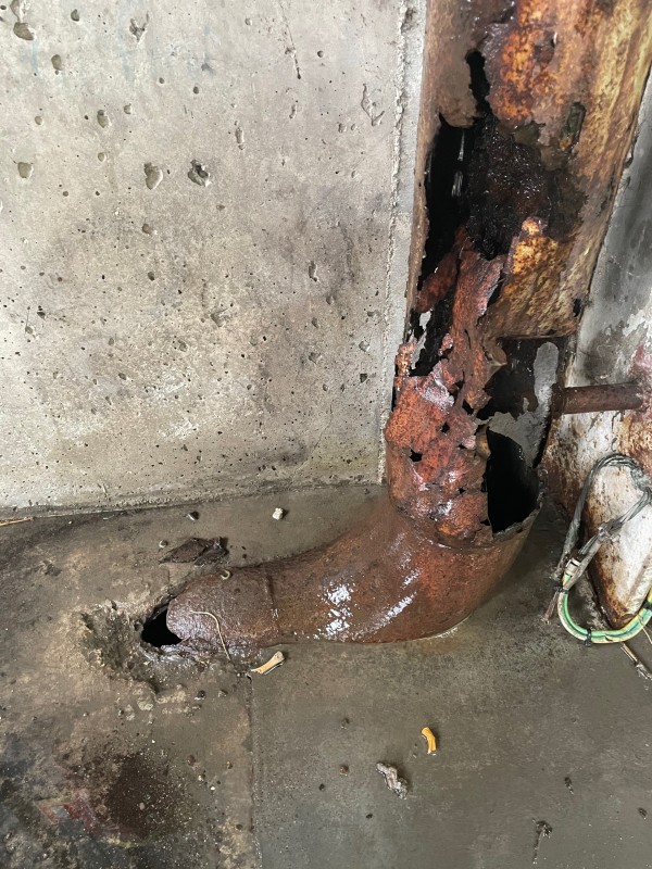 Remplacement canalisation verticale pluviale Marseille La Capelette 13010